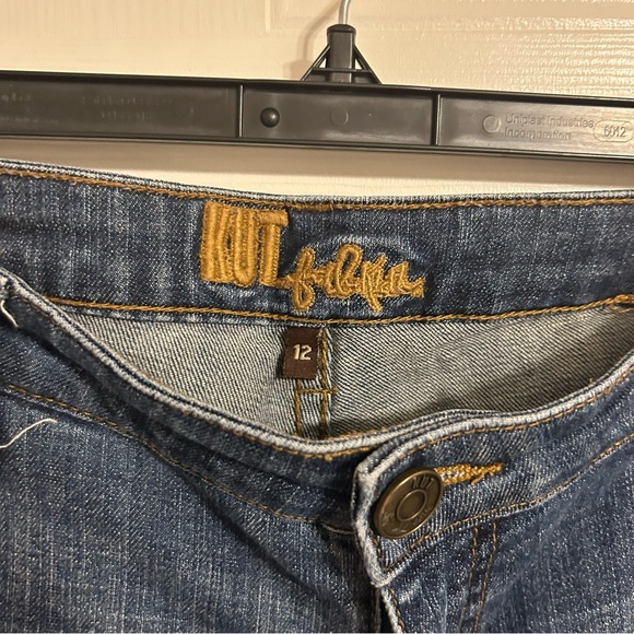 Kut from the Kloth cropped fit jeans - Picture 3 of 4